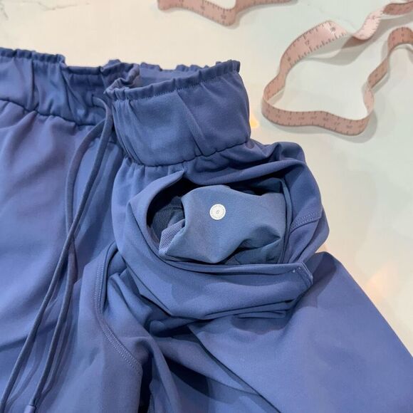 Lululemon Stretch High-Rise Crop 23", Water Drop, Sz6, EUC - Picture 6 of 13